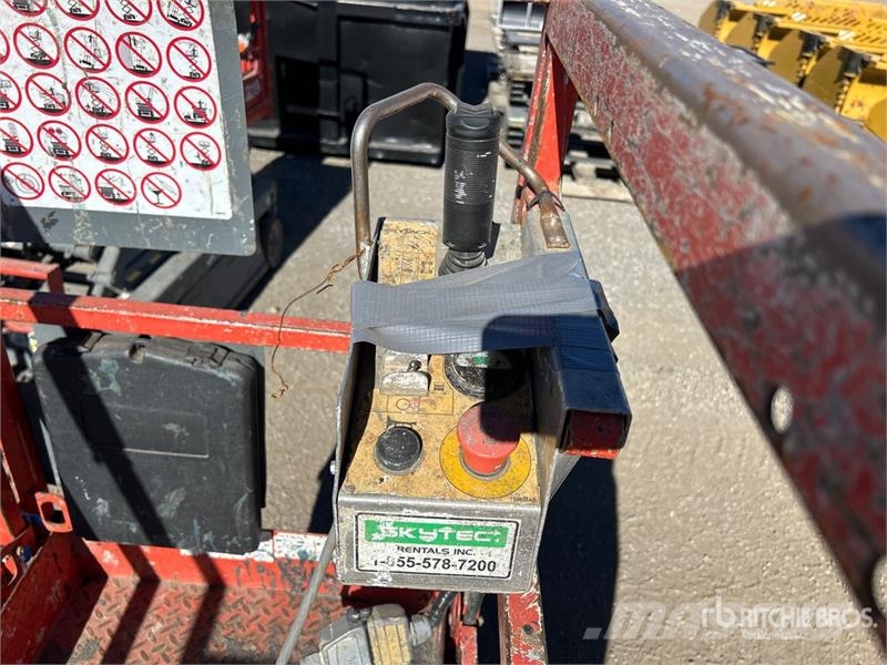 SkyJack SJIII3219 Škaraste platforme