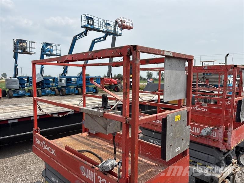 SkyJack SJIII3219 Scissor lifts