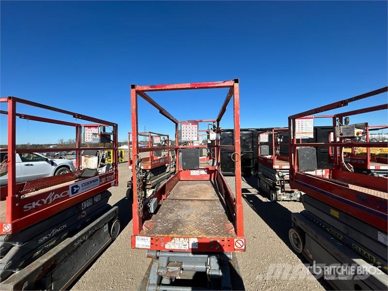 SkyJack SJIII3219 Škaraste platforme