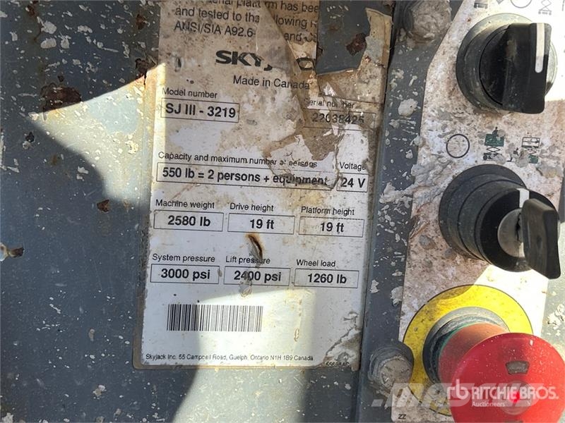 SkyJack SJIII3219 Ollós emelők