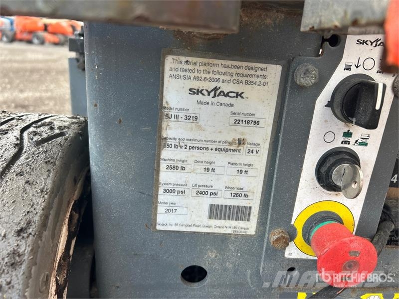 SkyJack SJIII3219 Šķerveida pacēlāji