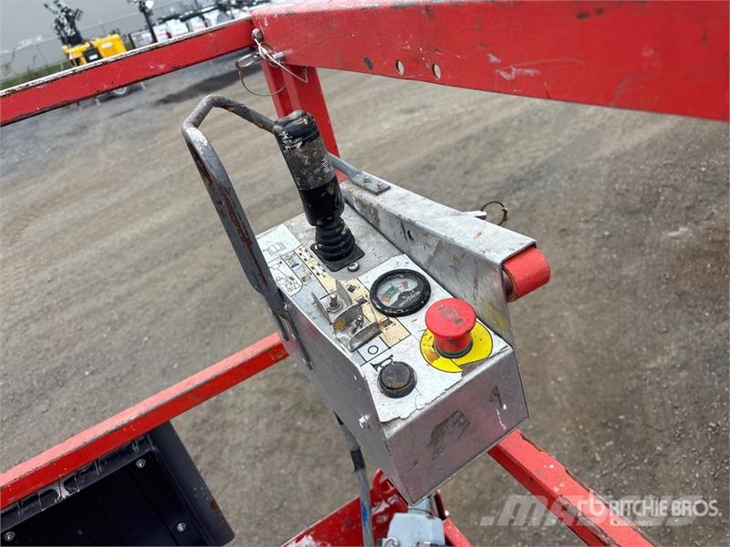 SkyJack SJIII3219 Šķerveida pacēlāji
