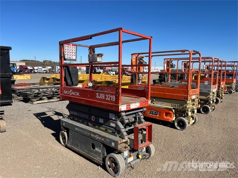 SkyJack SJIII3219 Škaraste platforme