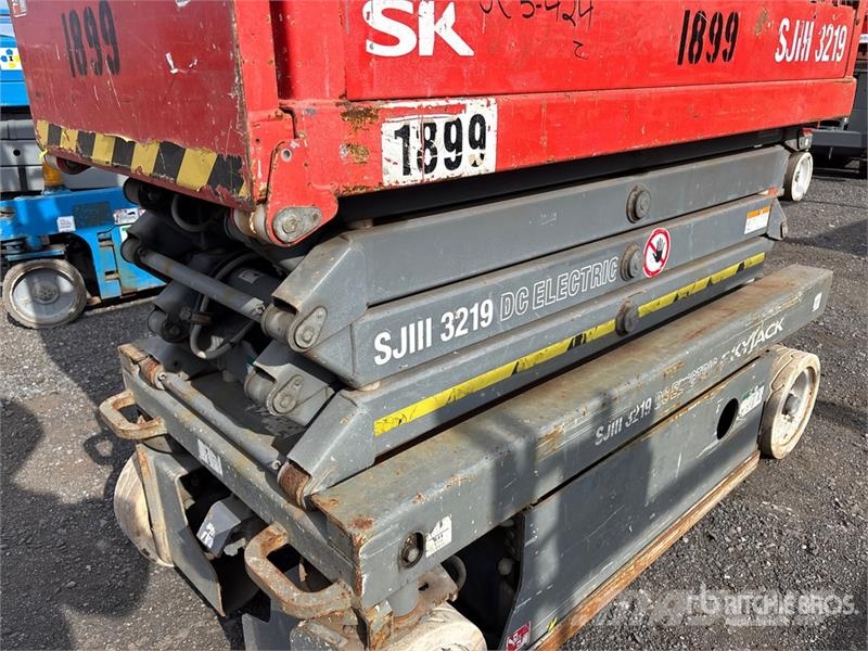 SkyJack SJIII3219 Škaraste platforme