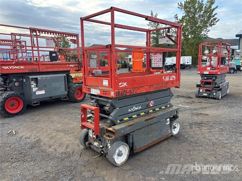 SkyJack SJIII3219 Šķerveida pacēlāji