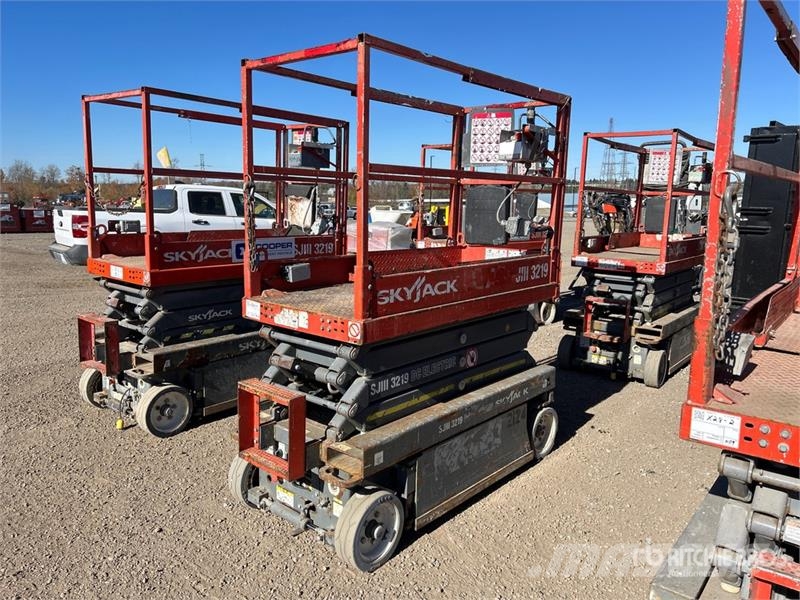 SkyJack SJIII3219 Škaraste platforme