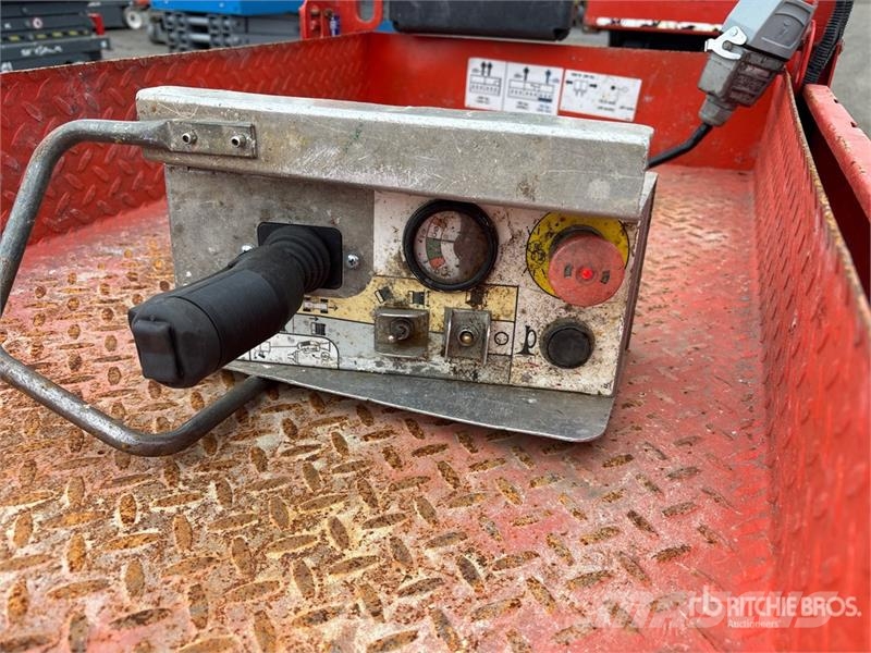SkyJack SJIII3219 Šķerveida pacēlāji
