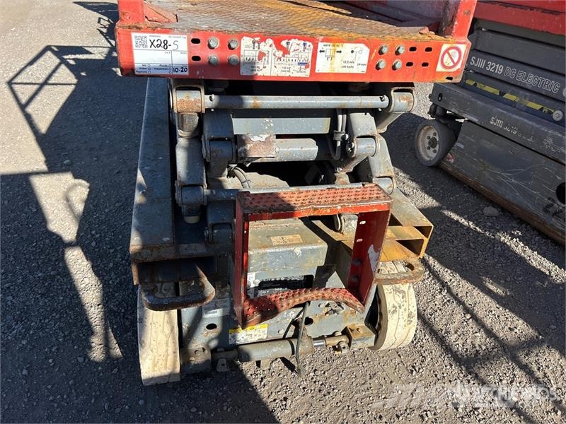 SkyJack SJIII3219 Ollós emelők
