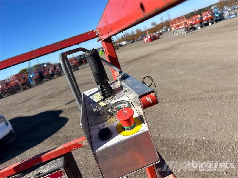 SkyJack SJIII3219 Šķerveida pacēlāji