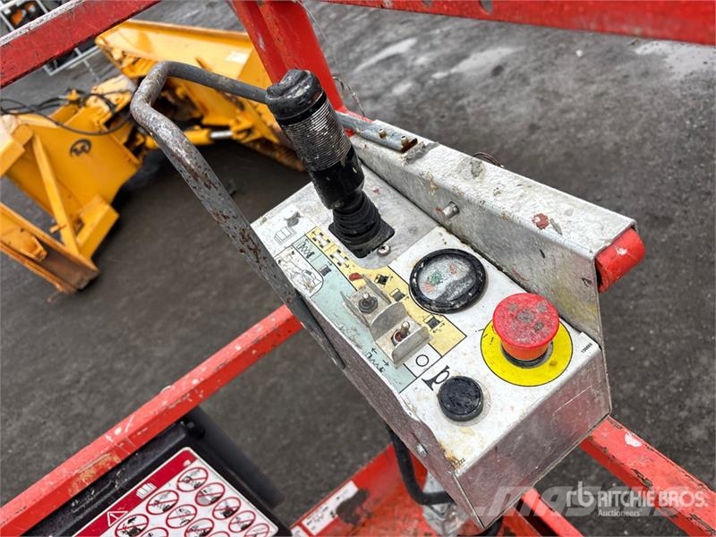 SkyJack SJIII3219 Šķerveida pacēlāji