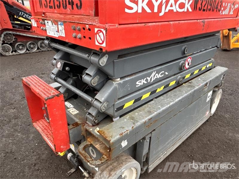 SkyJack SJIII3219 Šķerveida pacēlāji