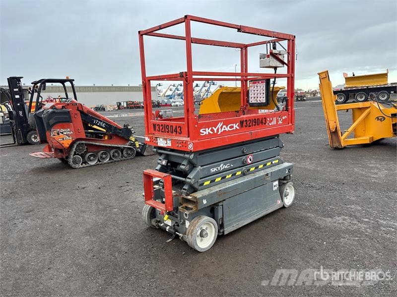 SkyJack SJIII3219 Šķerveida pacēlāji