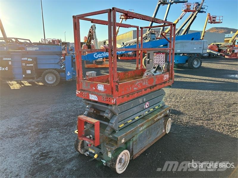 SkyJack SJIII3219 Scissor lifts