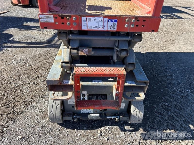 SkyJack SJIII3219 Šķerveida pacēlāji