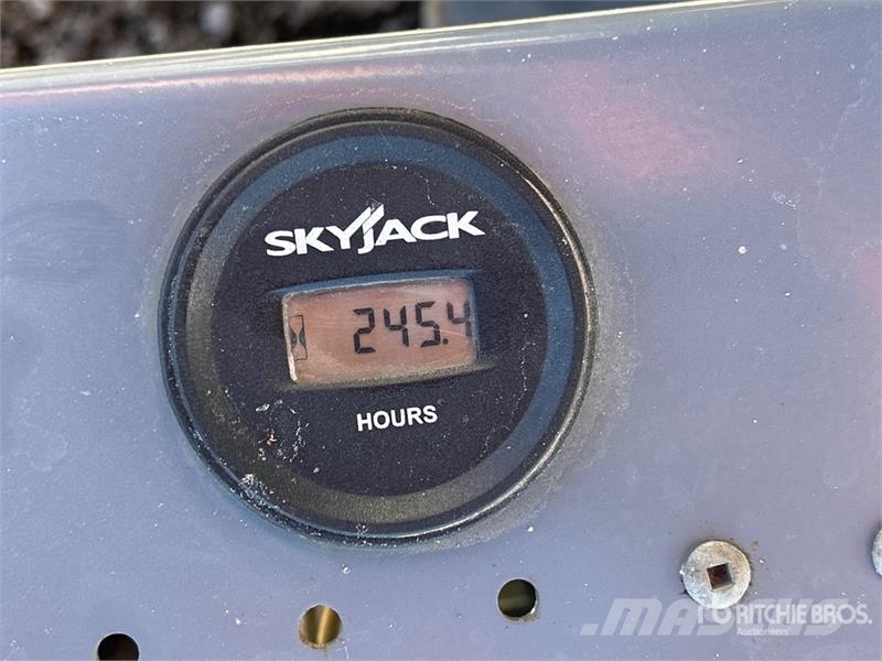 SkyJack SJIII3219 Šķerveida pacēlāji