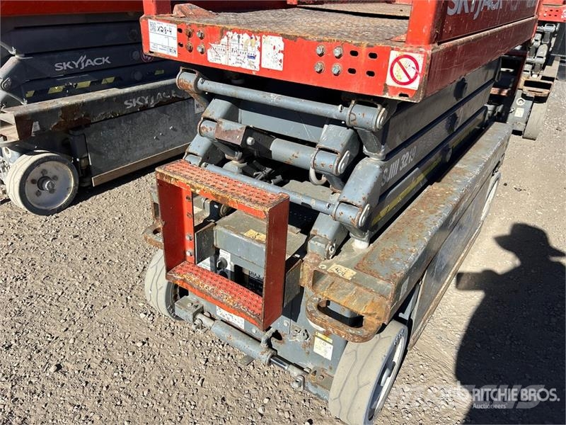 SkyJack SJIII3219 Škaraste platforme