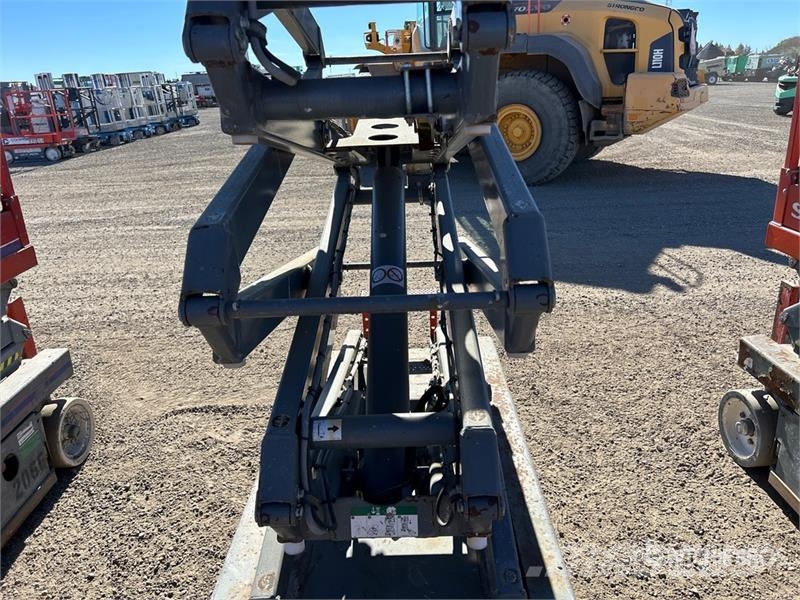 SkyJack SJIII3219 Škaraste platforme