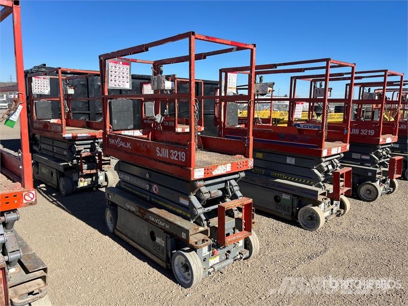 SkyJack SJIII3219 Škaraste platforme