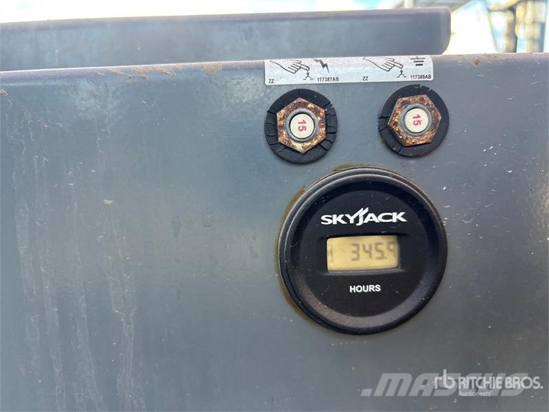 SkyJack SJIII3219 Šķerveida pacēlāji
