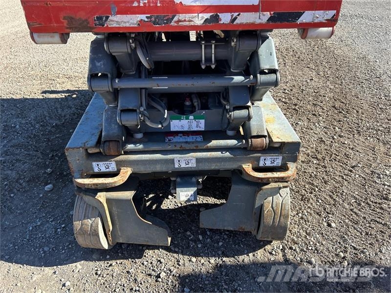 SkyJack SJIII3219 Šķerveida pacēlāji