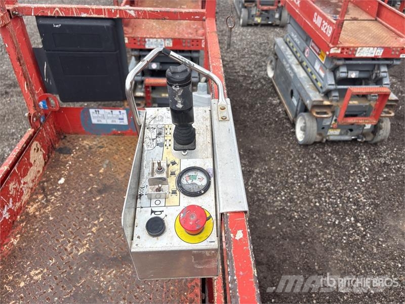 SkyJack SJIII3219 Scissor lifts