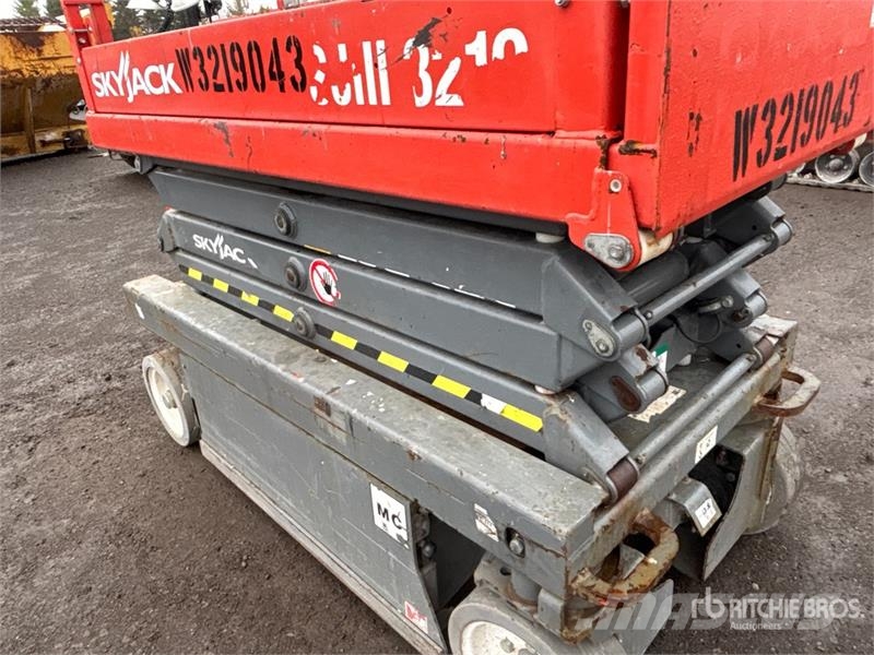 SkyJack SJIII3219 Šķerveida pacēlāji