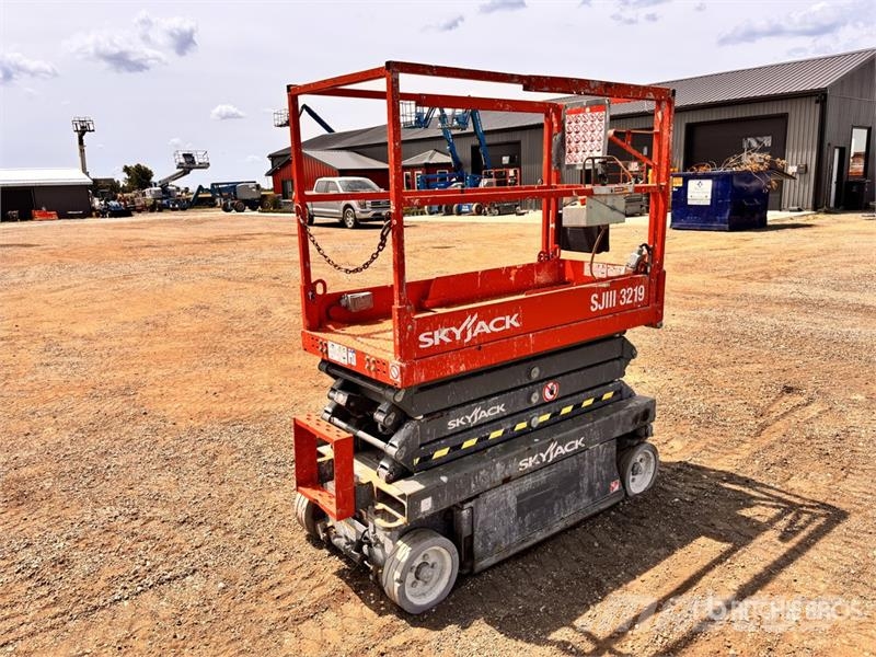 SkyJack SJIII3219 Scissor lifts