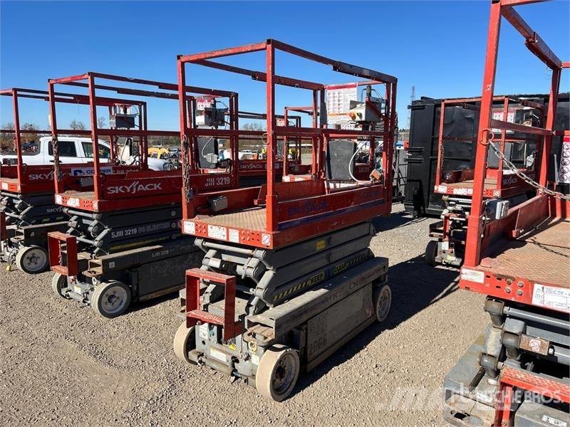 SkyJack SJIII3219 Škaraste platforme