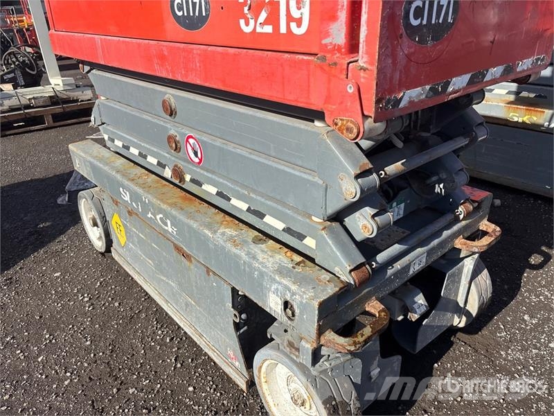 SkyJack SJIII3219 Šķerveida pacēlāji