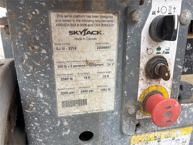 SkyJack SJIII3219 Scissor lifts