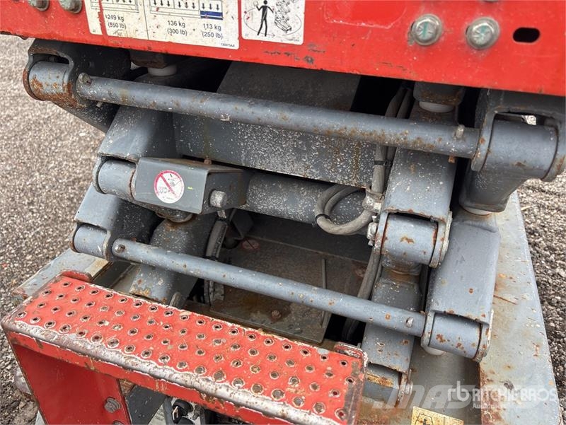 SkyJack SJIII3219 Scissor lifts
