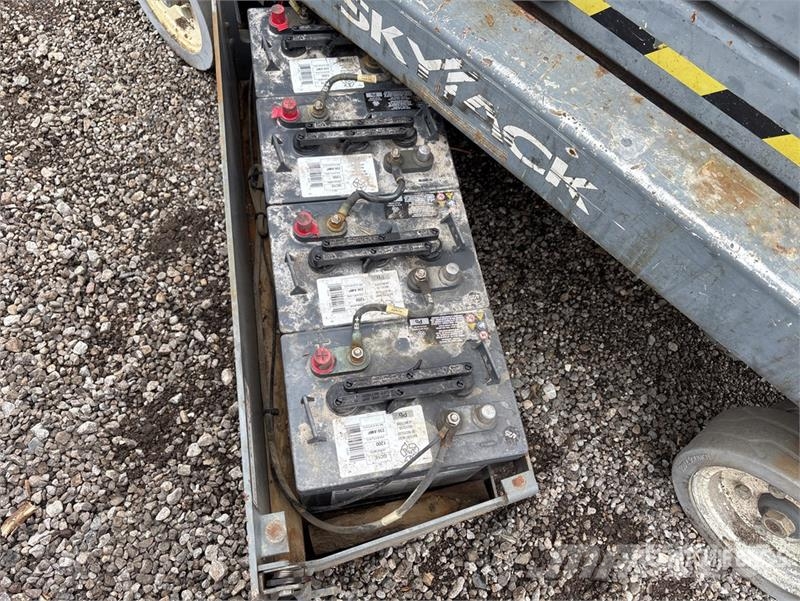 SkyJack SJIII3219 Scissor lifts