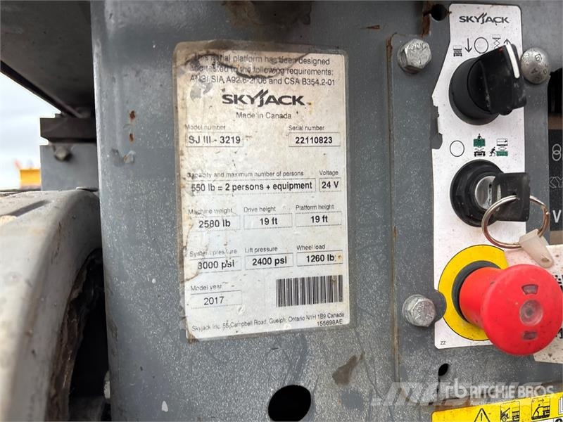 SkyJack SJIII3219 Šķerveida pacēlāji