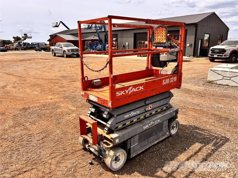 SkyJack SJIII3219 Scissor lifts