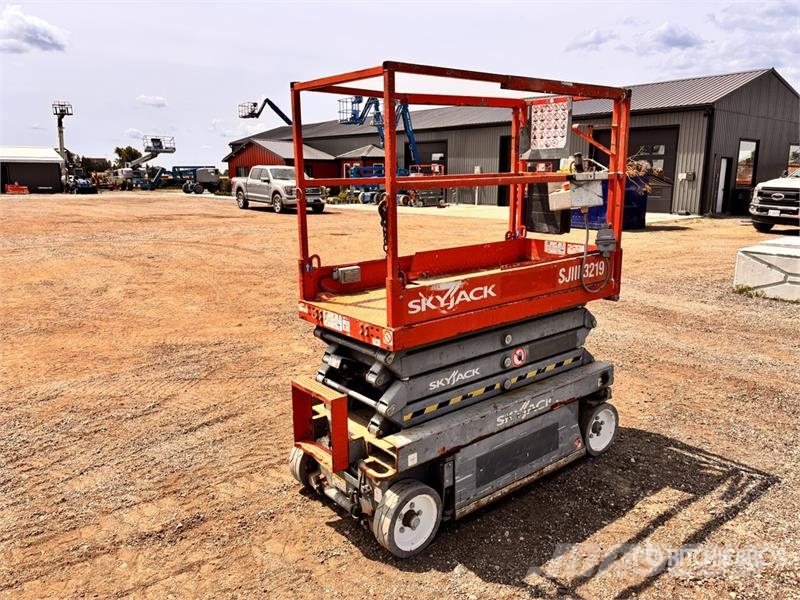 SkyJack SJIII3219 Scissor lifts