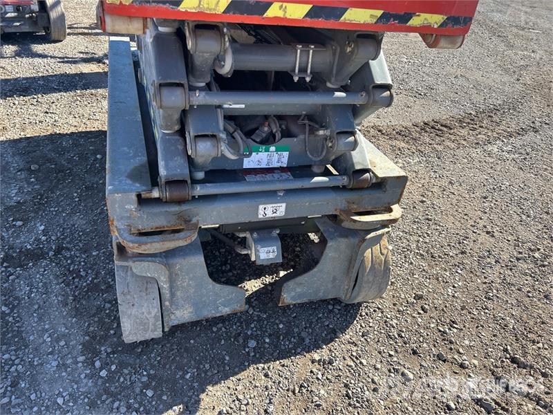 SkyJack SJIII3219 Šķerveida pacēlāji