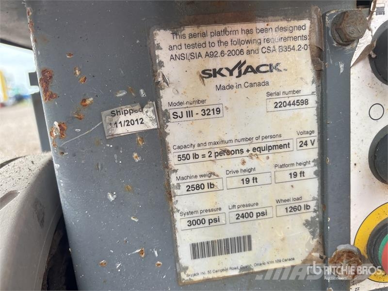 SkyJack SJIII3219 Scissor lifts