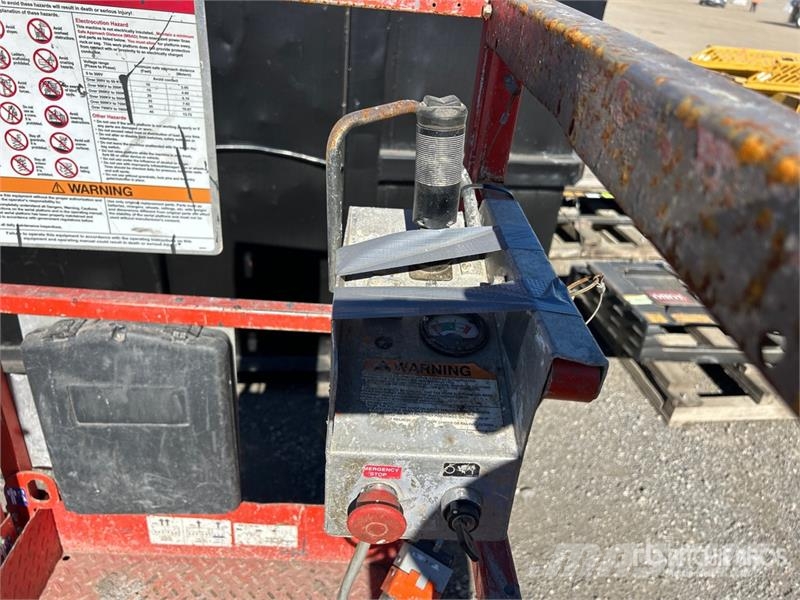 SkyJack SJIII3219 Škaraste platforme