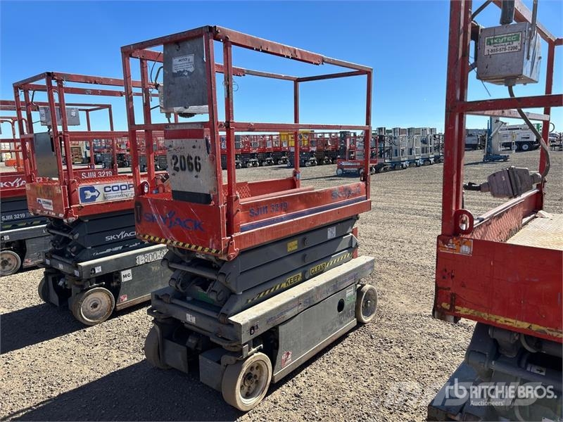 SkyJack SJIII3219 Škaraste platforme