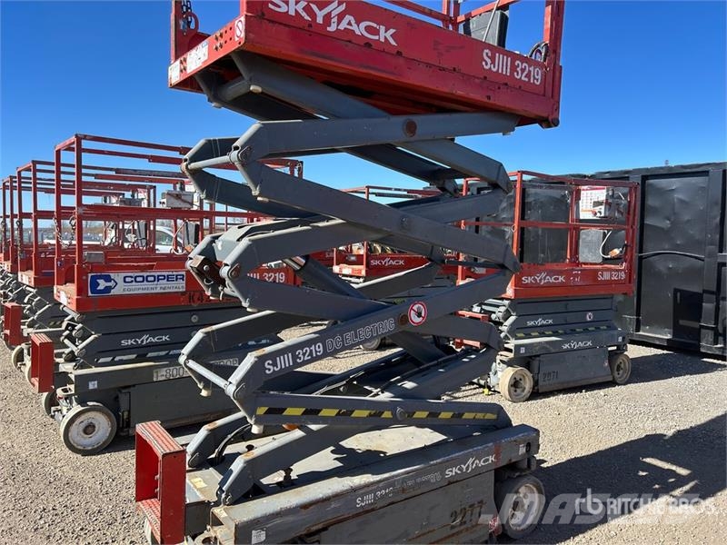 SkyJack SJIII3219 Škaraste platforme