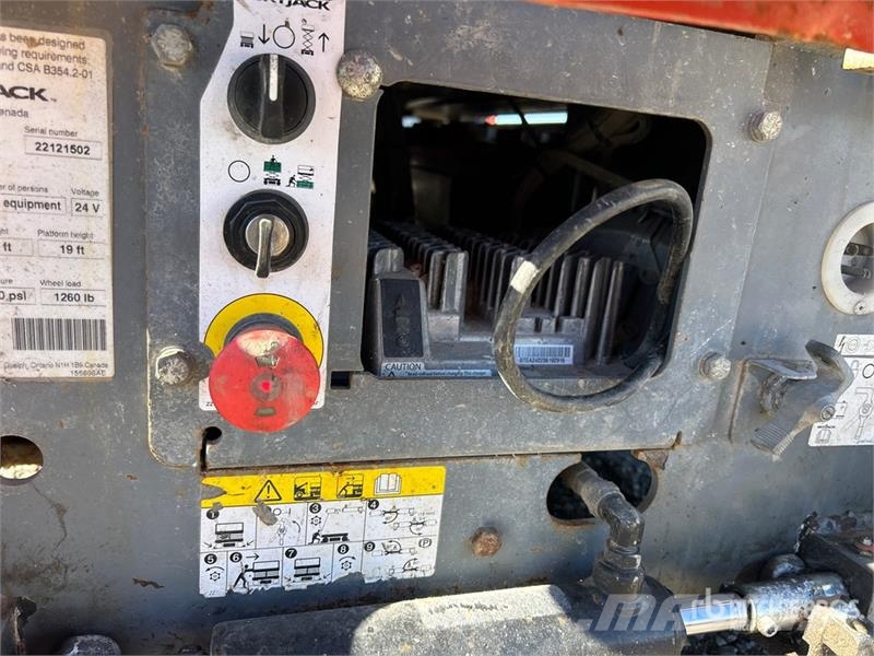 SkyJack SJIII3219 Šķerveida pacēlāji