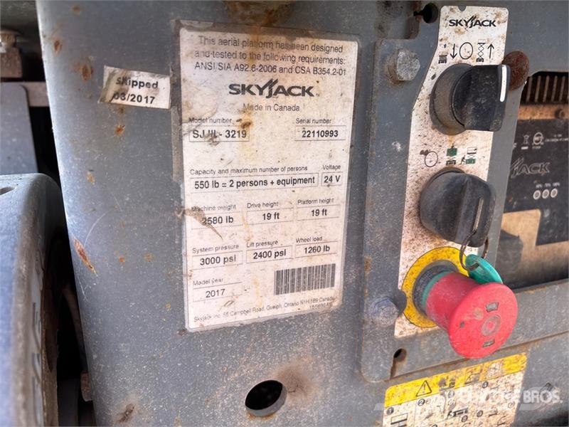 SkyJack SJIII3219 Electric Scissor Lift Käärtõstukid