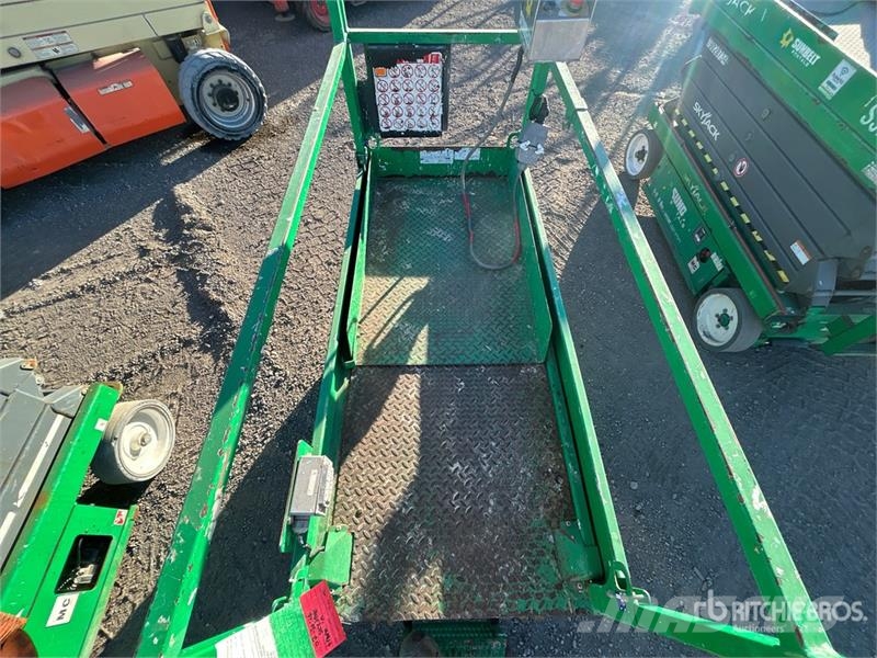 SkyJack SJIII3219 Electric Scissor Lift Šķerveida pacēlāji