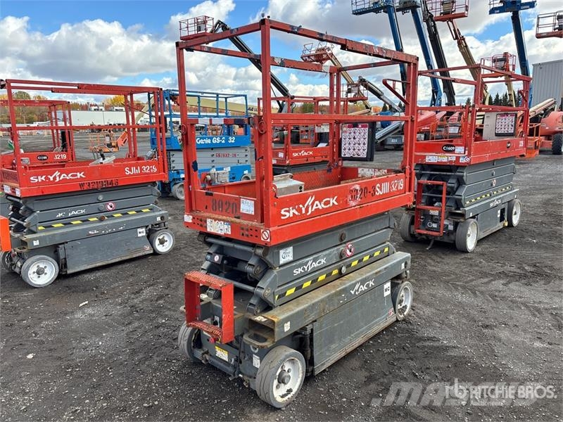SkyJack SJIII3219 Electric Scissor Lift Käärtõstukid