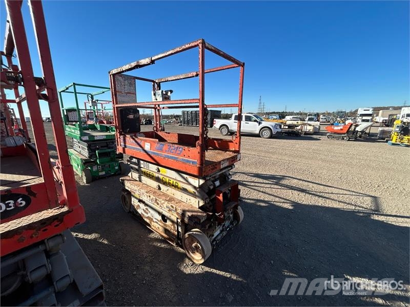 SkyJack SJIII3219 Electric Scissor Lift Šķerveida pacēlāji