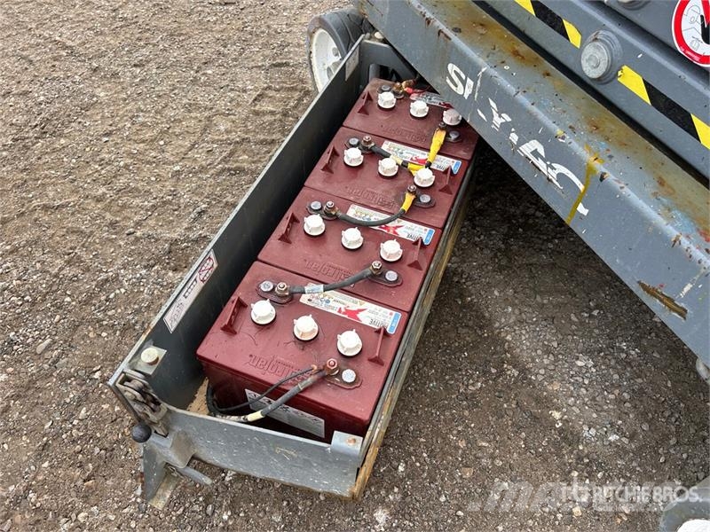SkyJack SJIII3219 Electric Scissor Lift Šķerveida pacēlāji