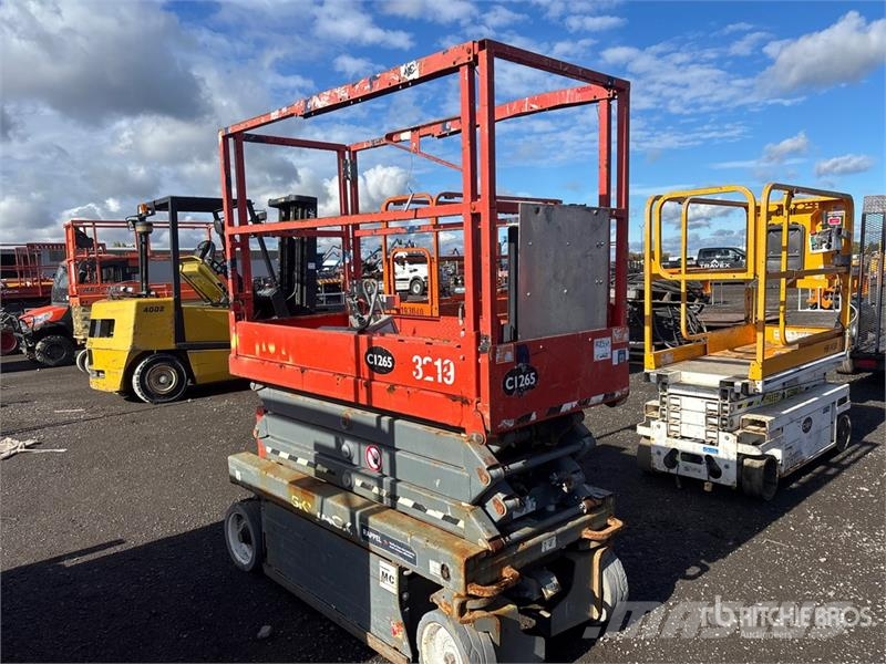 SkyJack SJIII3219 Electric Scissor Lift Šķerveida pacēlāji