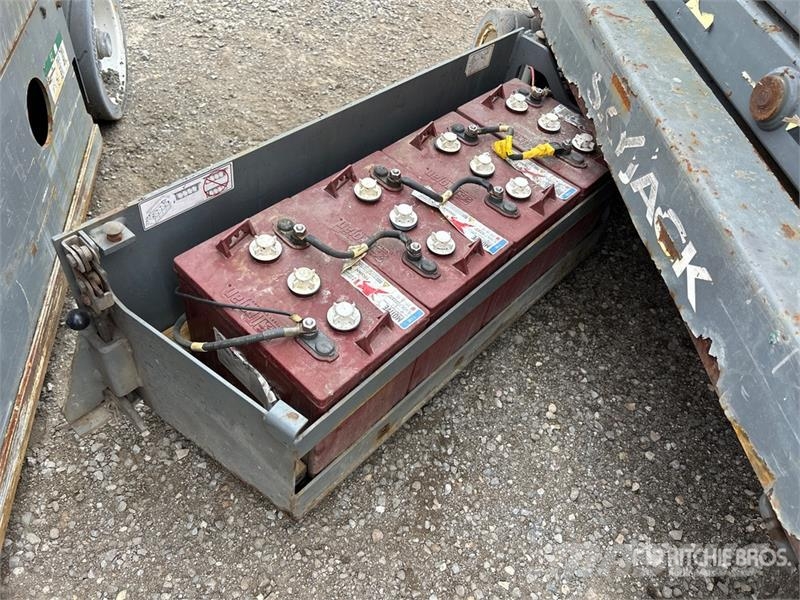 SkyJack SJIII3219 Electric Scissor Lift Šķerveida pacēlāji
