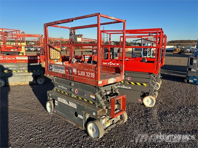 SkyJack SJIII3219 Electric Scissor Lift Elevadores de tesoura