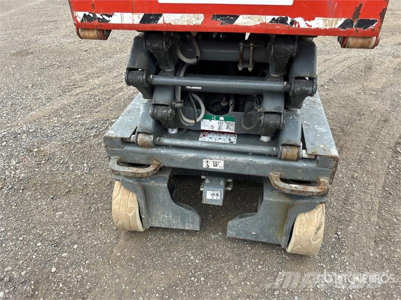 SkyJack SJIII3219 Electric Scissor Lift Scissor lifts